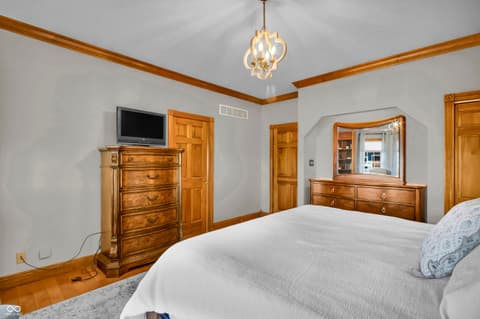 Photo of 10232 S State Road 129, Cross Plains, IN