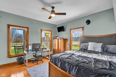 Photo of 10232 S State Road 129, Cross Plains, IN