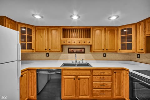 Photo of 10232 S State Road 129, Cross Plains, IN