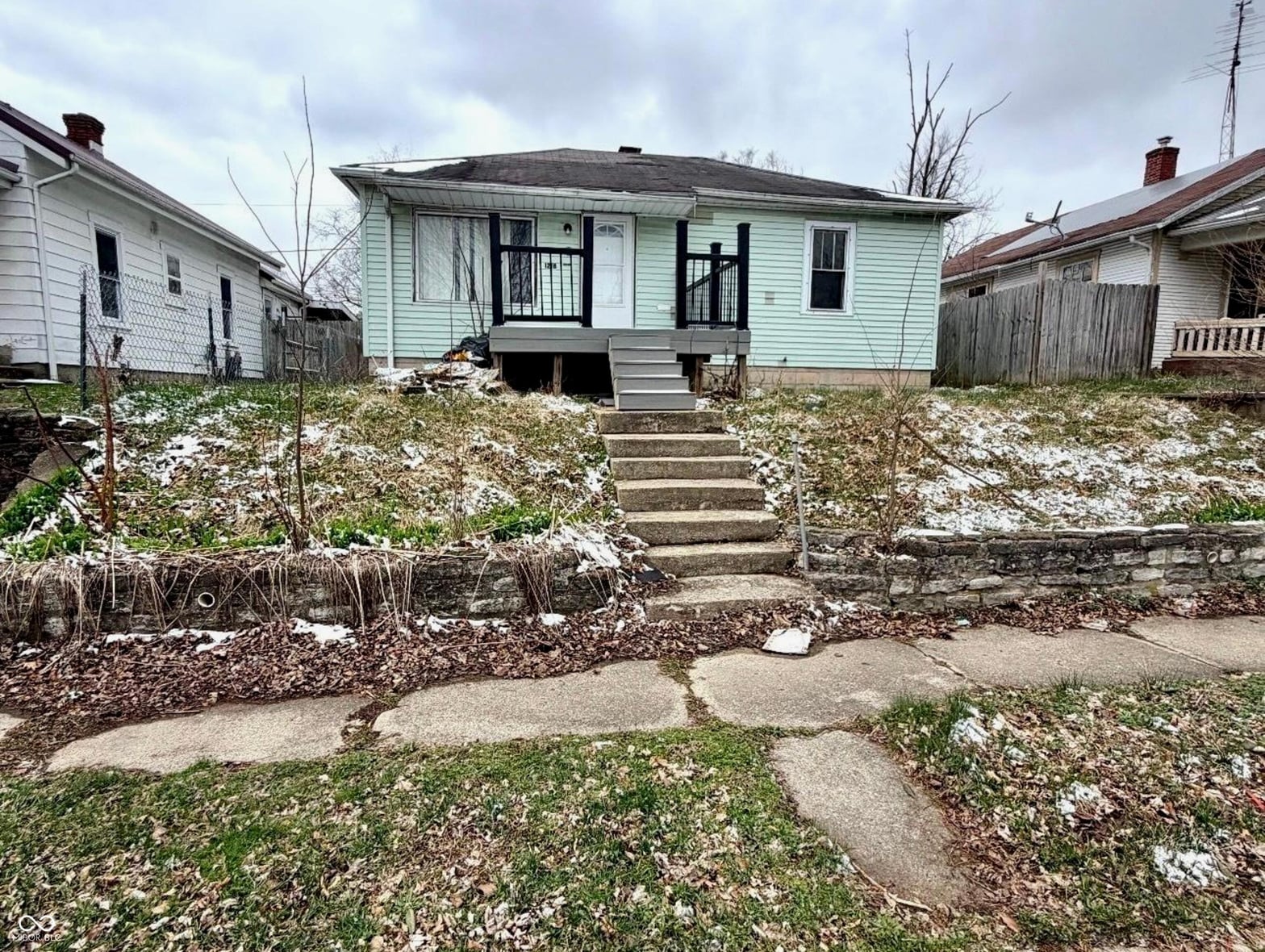Front exterior at 1218 Crosshall Street, Richmond, IN