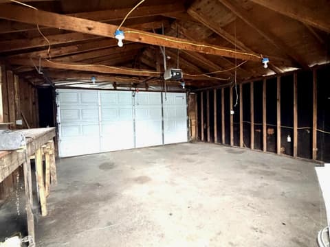 Garage at 1218 Crosshall Street, Richmond, IN