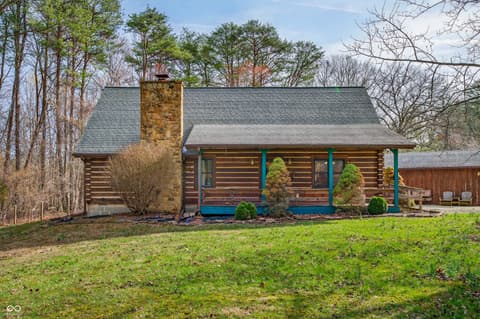 Photo of 187 Cabin Creek Lane, Morgantown, IN