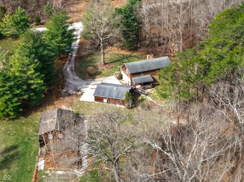 Aerial view at 187 Cabin Creek Lane, Morgantown, IN