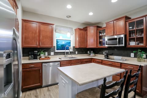 Photo of 7827 Hedgehop Drive, Zionsville, IN