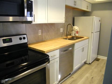 Kitchen at 4278 Woodsage Trace, Indianapolis, IN