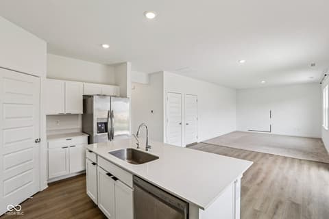 Photo of 2221 Boxwood Drive, Greenfield, IN
