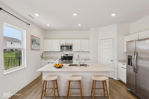 Photo of 2221 Boxwood Drive, Greenfield, IN