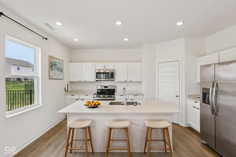 Photo of 2221 Boxwood Drive, Greenfield, IN