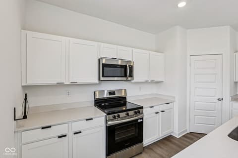 Photo of 2221 Boxwood Drive, Greenfield, IN