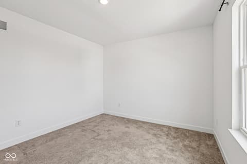 Photo of 2221 Boxwood Drive, Greenfield, IN