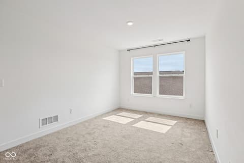 Photo of 2221 Boxwood Drive, Greenfield, IN