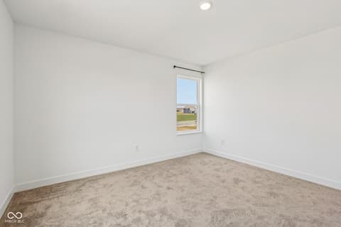 Photo of 2221 Boxwood Drive, Greenfield, IN
