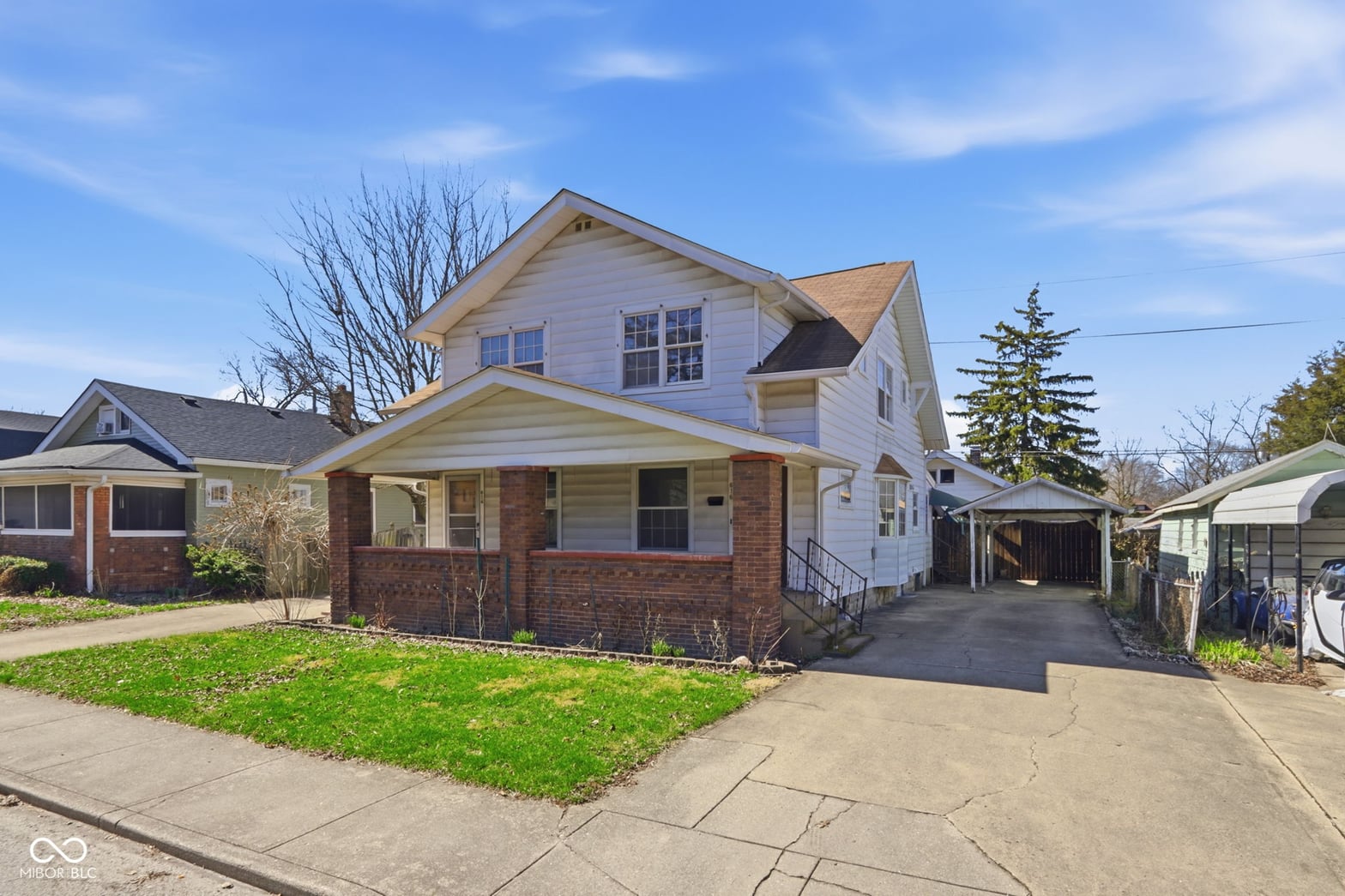 Photo of 614 Wallace Avenue, Indianapolis, IN