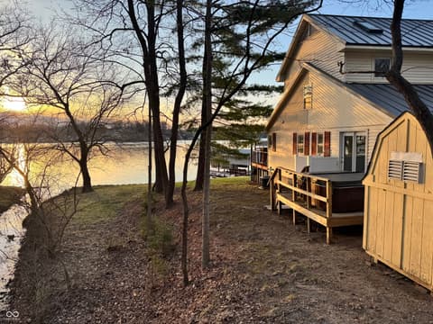 Photo of 7740 N Sandy Beach Drive, Monticello, IN