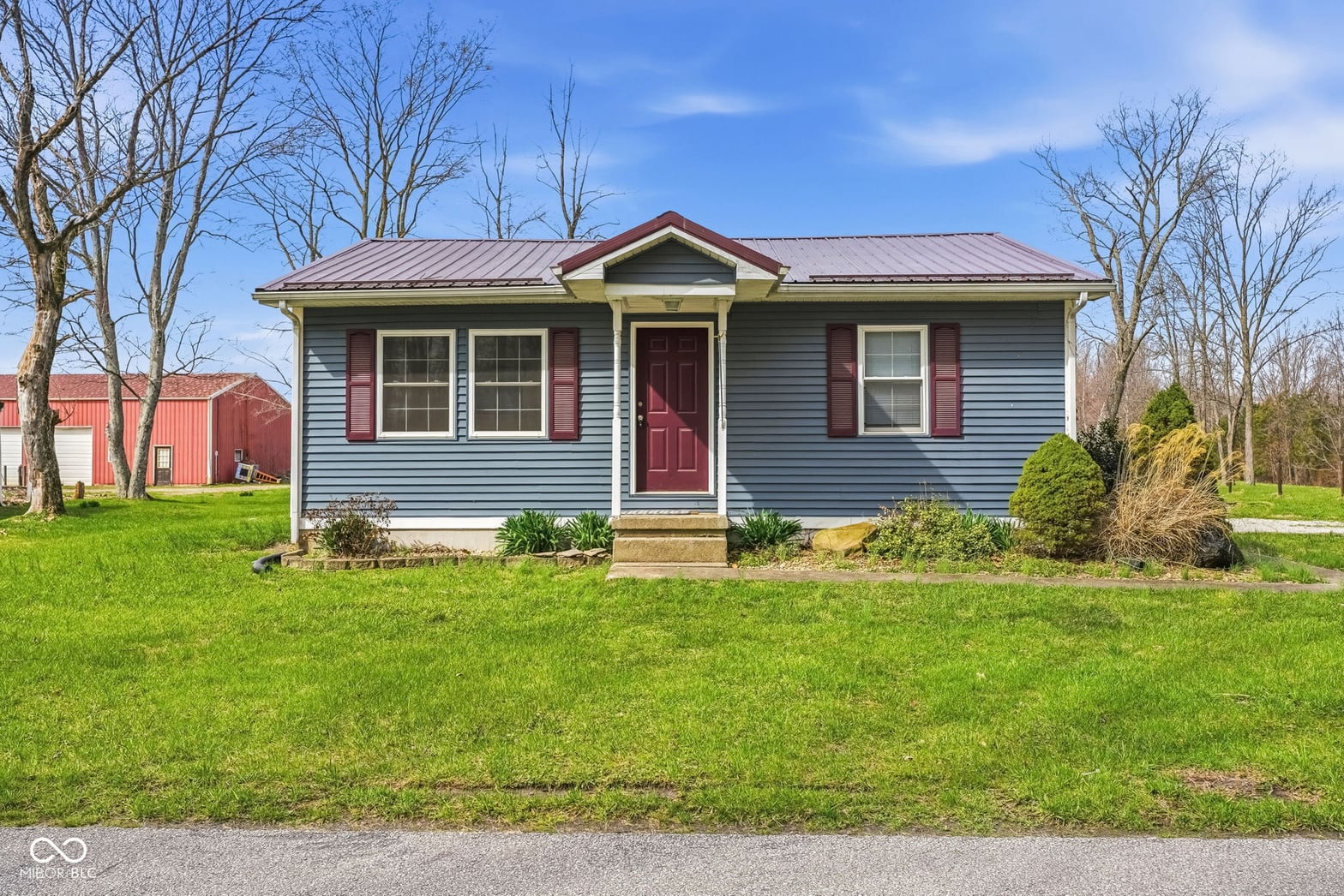 Photo of 325 S County Road 900 W, Seymour, IN