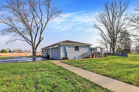 Photo of 3139 E County Road 225 N, Danville, IN