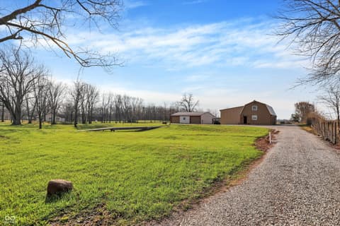 Photo of 3139 E County Road 225 N, Danville, IN