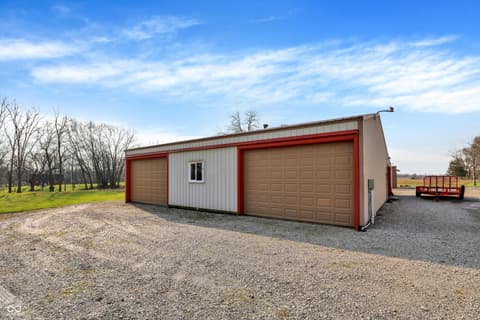 Photo of 3139 E County Road 225 N, Danville, IN
