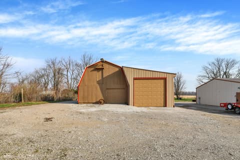 Photo of 3139 E County Road 225 N, Danville, IN