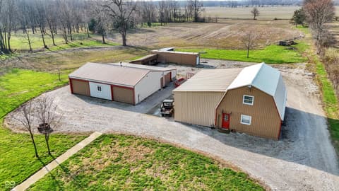 Photo of 3139 E County Road 225 N, Danville, IN