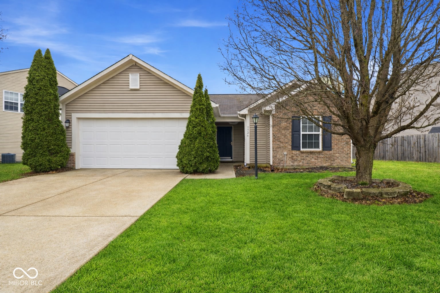 Photo of 1926 Brook Crossing Way, Indianapolis, IN