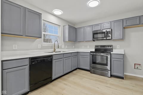 Photo of 1926 Brook Crossing Way, Indianapolis, IN