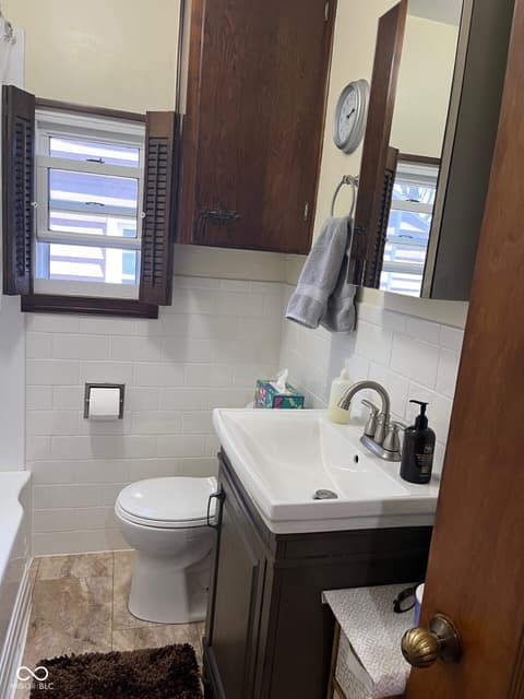 Bathroom at 522 E Fordice Street, Lebanon, IN