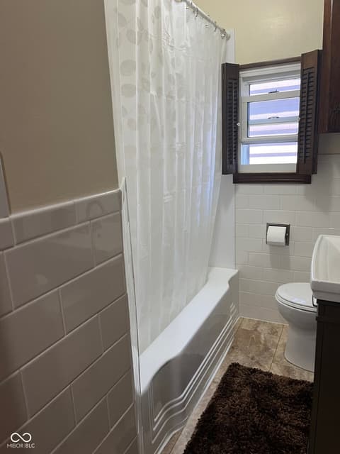 Bathroom at 522 E Fordice Street, Lebanon, IN