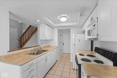 Photo of 3025 Arrow Wood Lane, Indianapolis, IN