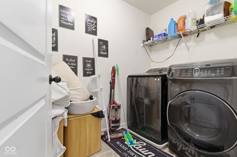 Laundry room at 6809 Bryant Place, Plainfield, IN