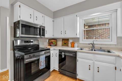 Photo of 5320 Whisperwood Lane, Indianapolis, IN
