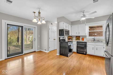 Photo of 5320 Whisperwood Lane, Indianapolis, IN