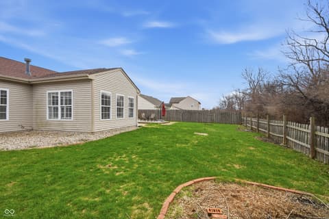 Yard at 17038 Harbinger Court, Westfield, IN