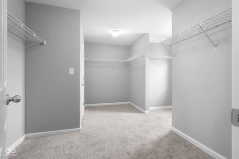 Photo of 2216 Creek Bank Drive, Columbus, IN