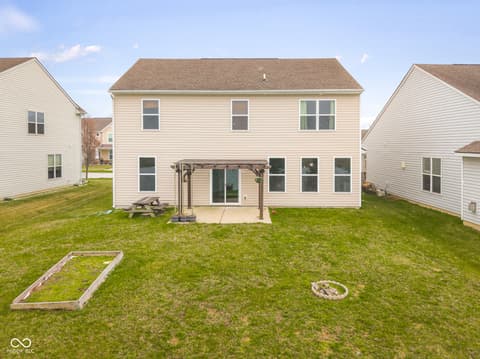 Photo of 2216 Creek Bank Drive, Columbus, IN