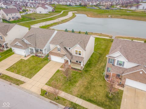Photo of 2216 Creek Bank Drive, Columbus, IN