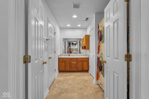 Photo of 865 W Palomino Place, Bargersville, IN