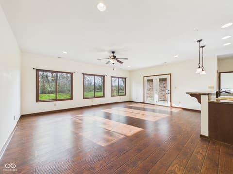 Living room at 143 Devonshire Court, Anderson, IN