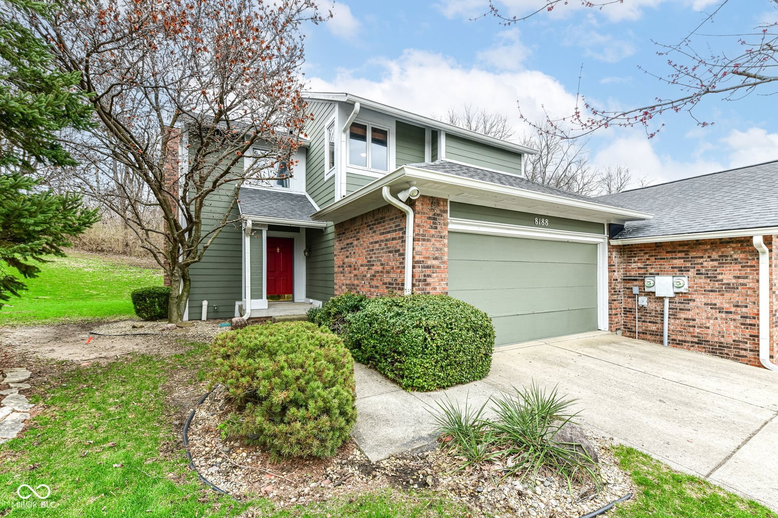 Photo of 8188 Foxchase Circle, Indianapolis, IN