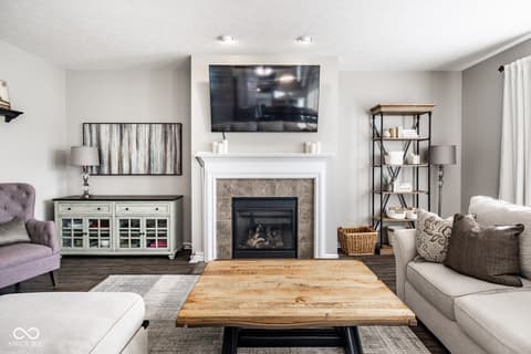 Photo of 6821 Woodhaven Place, Zionsville, IN