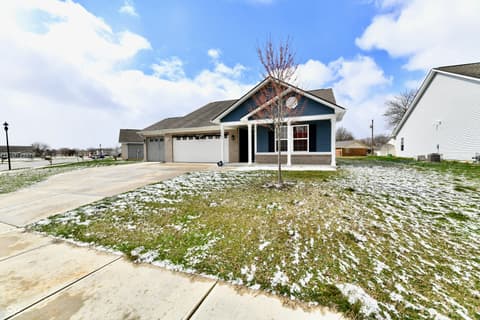 Photo of 1364 Lexington Trail, Greenfield, IN