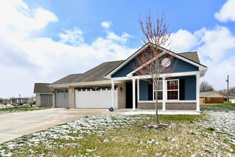 Photo of 1364 Lexington Trail, Greenfield, IN