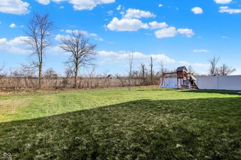 Yard at 2042 Downey Lane, Greenfield, IN