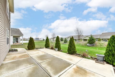 Outdoor living area at 1169 Meadowbank Lane, Avon, IN