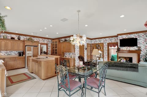 Photo of 204 S Creedmoor Way, Anderson, IN