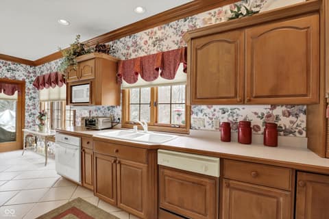 Photo of 204 S Creedmoor Way, Anderson, IN