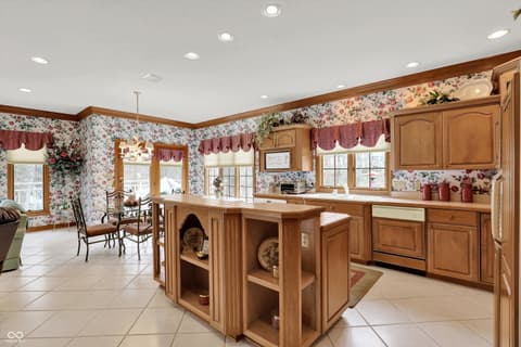 Photo of 204 S Creedmoor Way, Anderson, IN