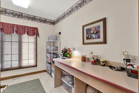 Photo of 204 S Creedmoor Way, Anderson, IN