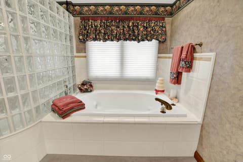 Photo of 204 S Creedmoor Way, Anderson, IN