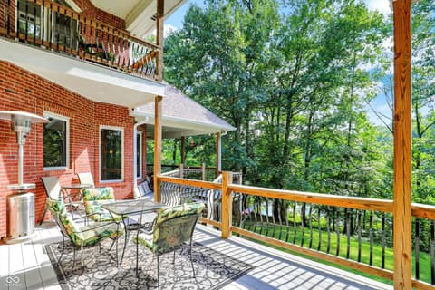 Outdoor living area at 3215 Kestrel Court, Martinsville, IN